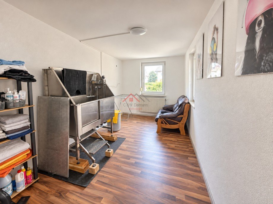 Kinderzimmer oder B�ro Zweifamilienhaus Neuhausen ob Eck