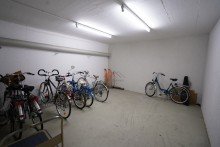 Fahrradraum Au�en Attraktive Eigentumswohnung mit Balkon und TG-Stpl. in bevorzugter Wohnlage von Stuttgart- Degerloch
