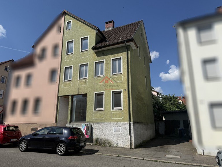 Ansicht Geb�ude Tuttlingen Doppelhaush�lfte Sanierungsobjekt mit Entwicklungspotenzial in zentraler Innenstadtlage von Tuttlingen!