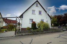 Au�enansicht Freistehendes und gem�tliches Einfamilienhaus auf gro�em Grundst�ck!