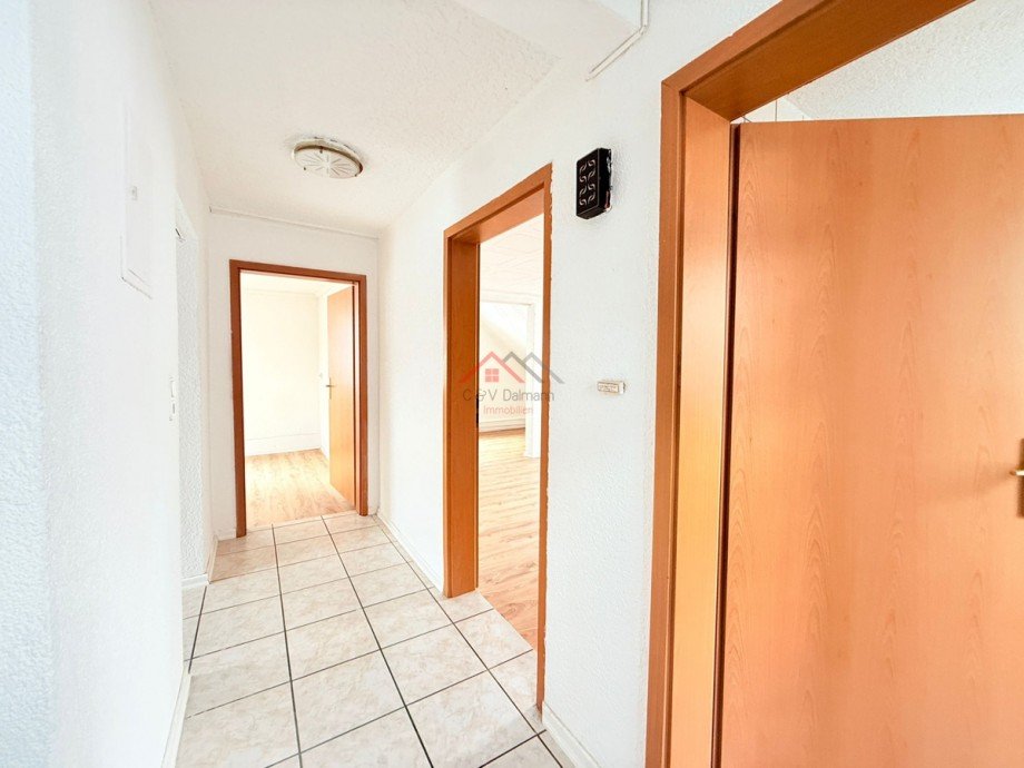 Flur Ansicht Wohnung DG Mehrfamilienhaus Tuttlingen