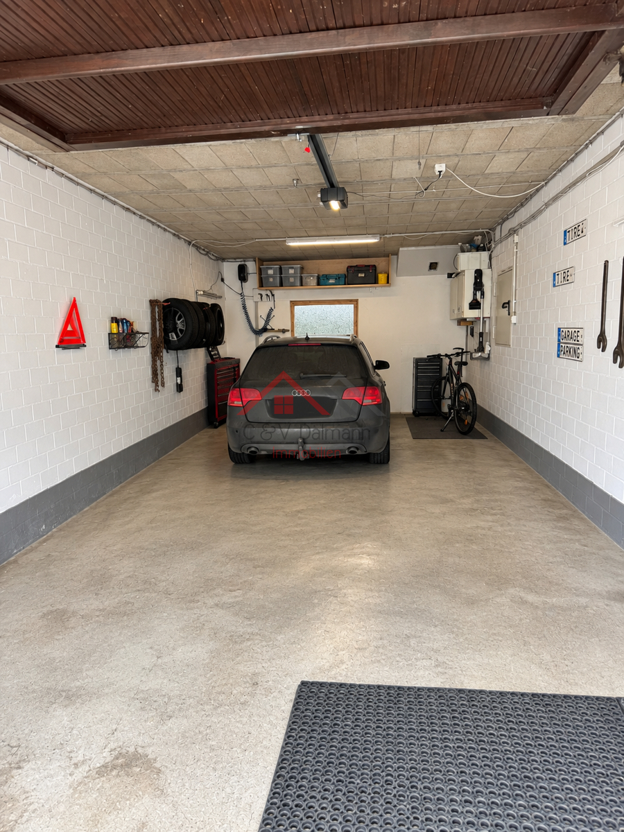 Garage Zweifamilienhaus Neuhausen ob Eck