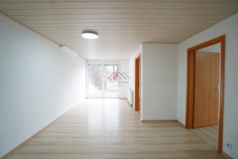 Wohnzimmer mit Blick zur Terrasse Etagenwohnung Tuttlingen