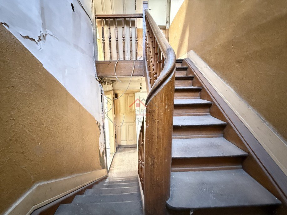Treppenhaus Dachgeschoss Doppelhaush�lfte Tuttlingen