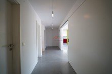 Flur UG Gro�z�giges und freistehendes Einfamilienhaus mit wundersch�nem und unverbaubarem Talblick!