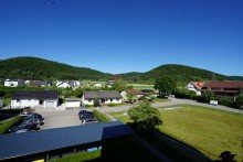 Aussicht vom Balkon Gepflegte 3 1/2 Zimmer Wohnung mit Balkon- Tiefgarage und sch�nem Ausblick!