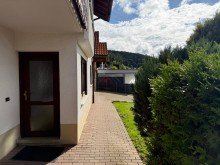 Au�en - Eingang Einliegerwohnung mit 64qm Zuhause mit Zukunft - gro�z�giges Zweifamilienhaus mit Einliegerwohnung